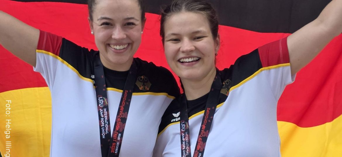Überglücklich: die Vizeweltmeisterinnen Bianca (links) und Simone Illing.