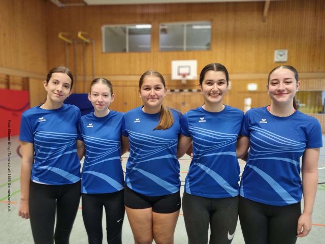 vlnr: Lilly Ehmer, Linda Orschel, Emely Prel, Petra Golik und Diana Brauer