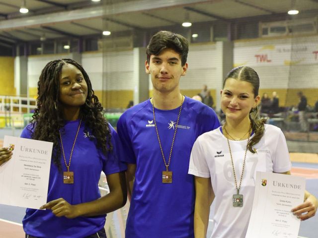 vlnr: Sevetlana da Silva, Constantin Reiß und Greta Kuhn