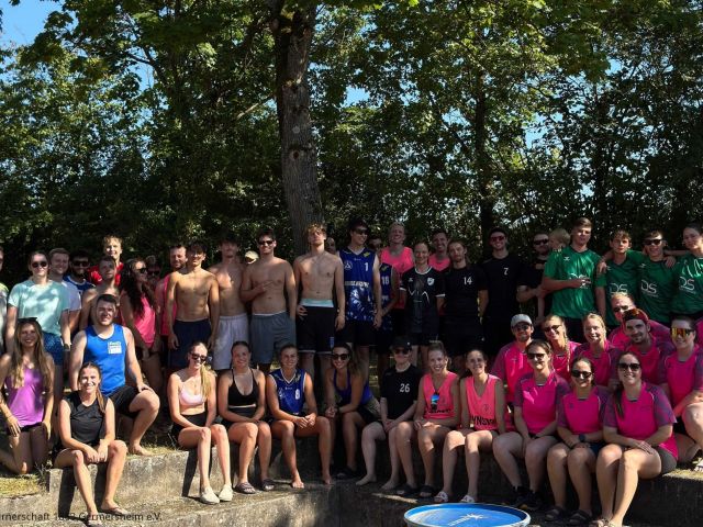 Teilnehmer bei der 1. Germersheimer Beachvölkerball-Meisterschaft